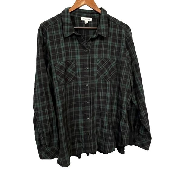 Women's Beach Lunch Lounge Green & Black Plaid Button Down Shirt - Picture 1 of 8